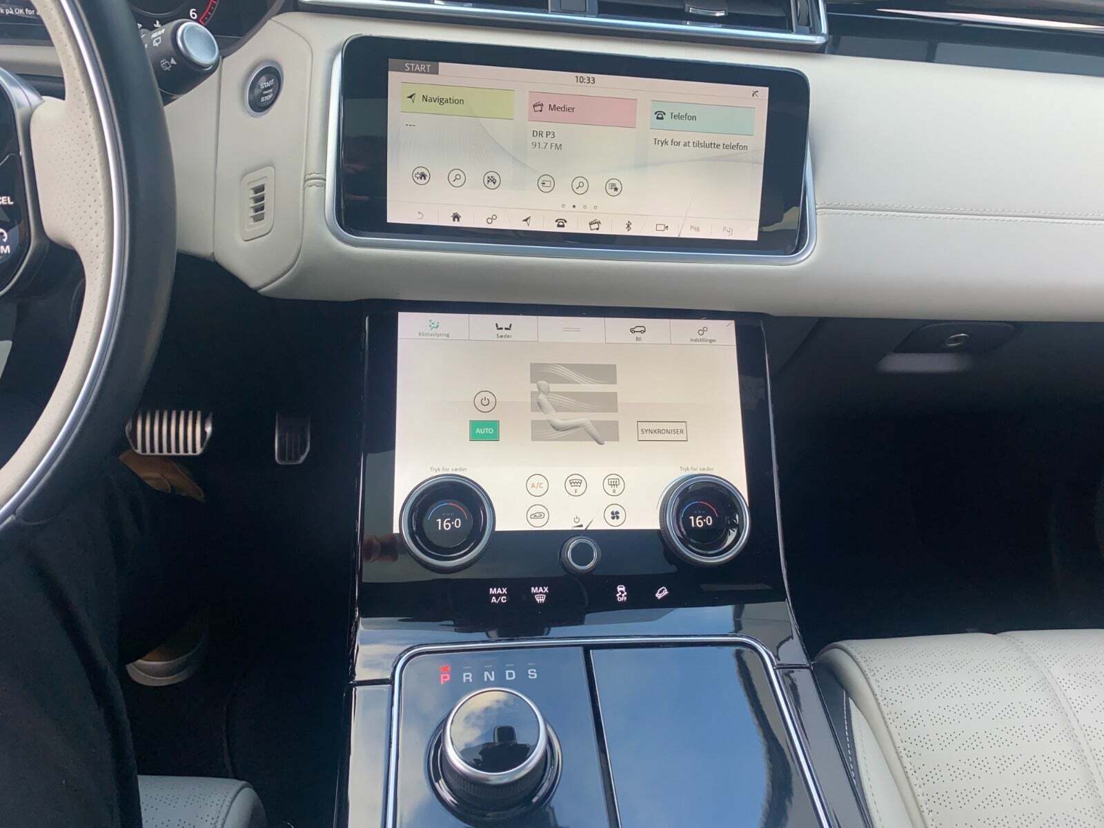 Grå Land Rover Range Rover Velar fra 2019