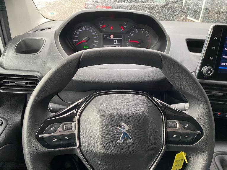 Peugeot Partner 1,5 BlueHDi 100 L1V1 Plus Van