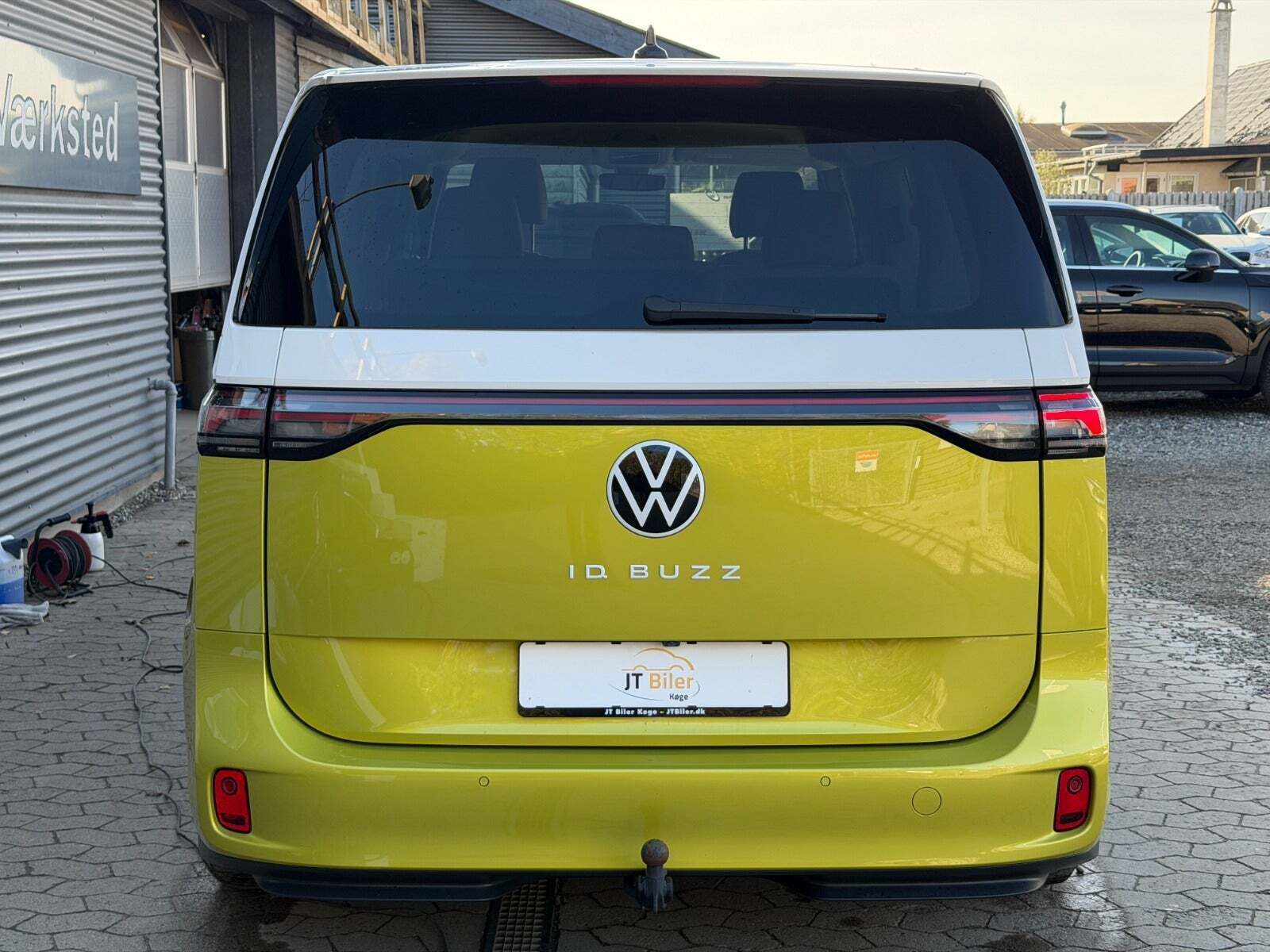 VW ID.Buzz 77 Pro SWB