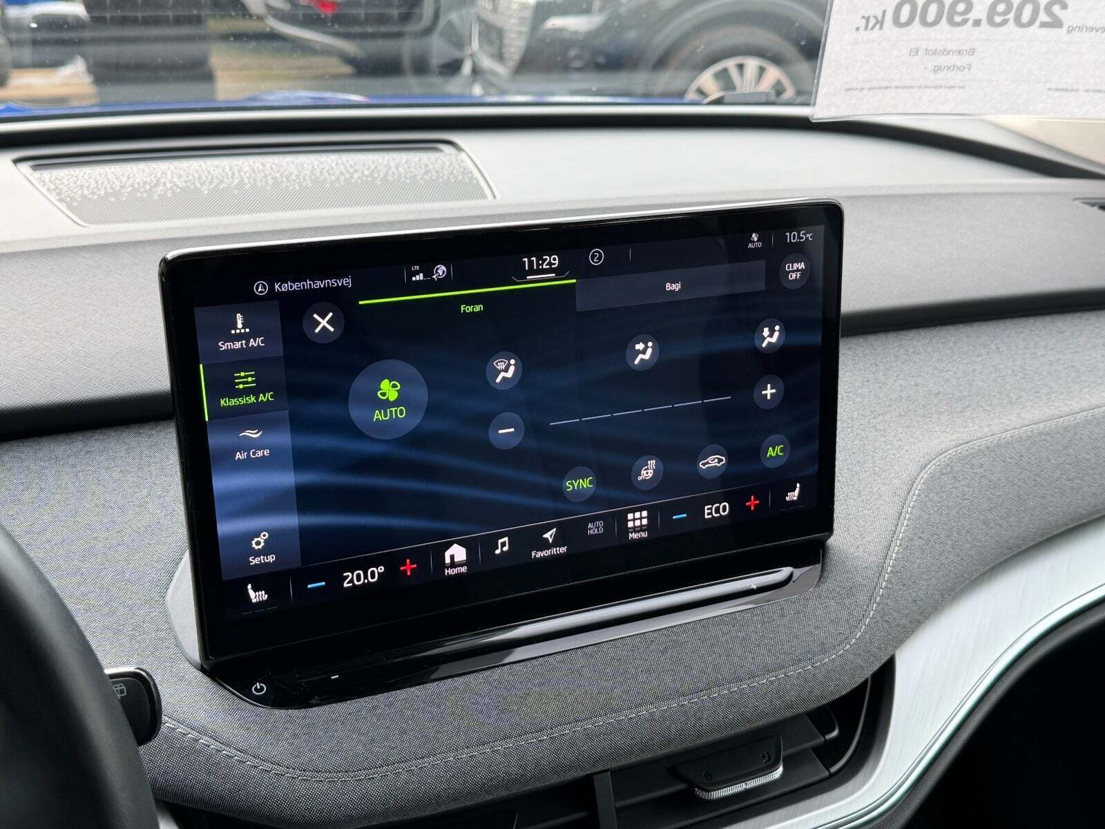 Blå Skoda Enyaq fra 2022