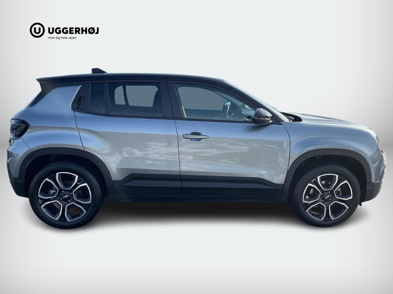Grå Jeep Avenger fra 2025