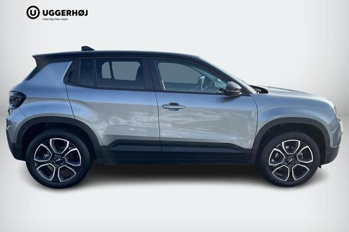 Grå Jeep Avenger fra 2025