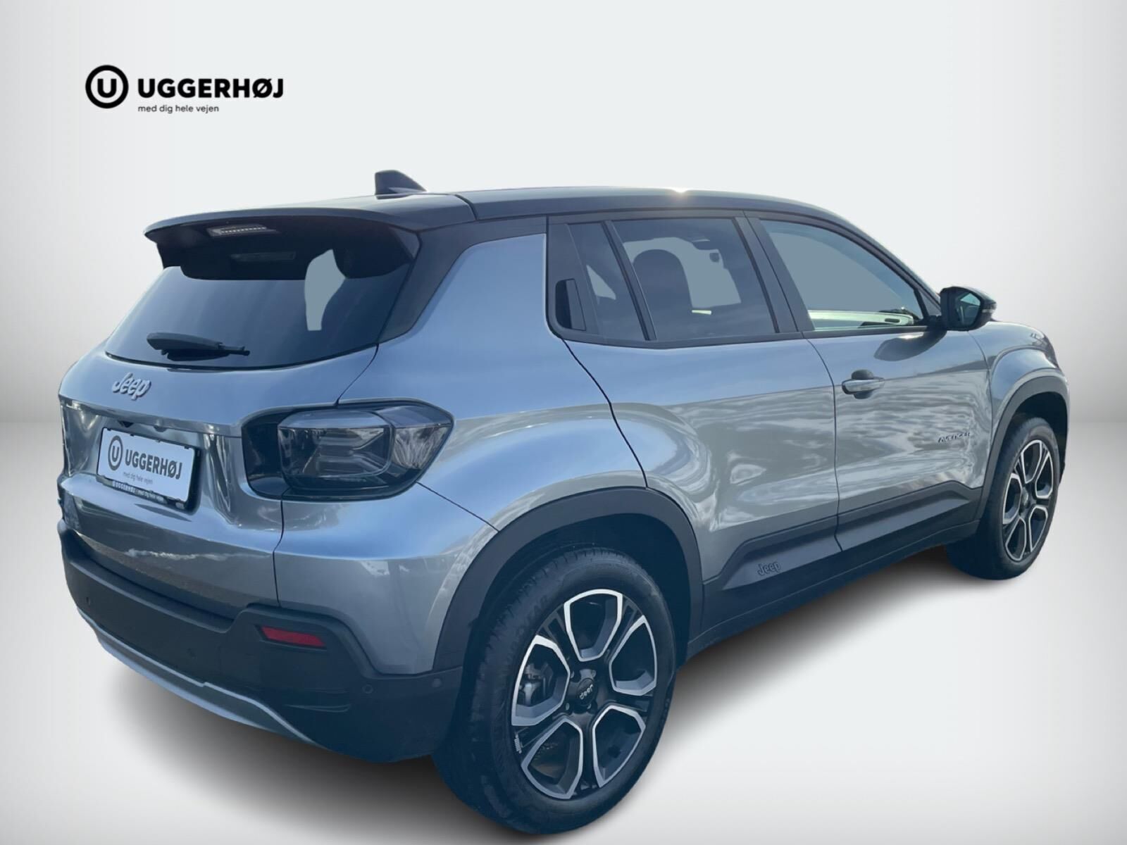 Grå Jeep Avenger fra 2025