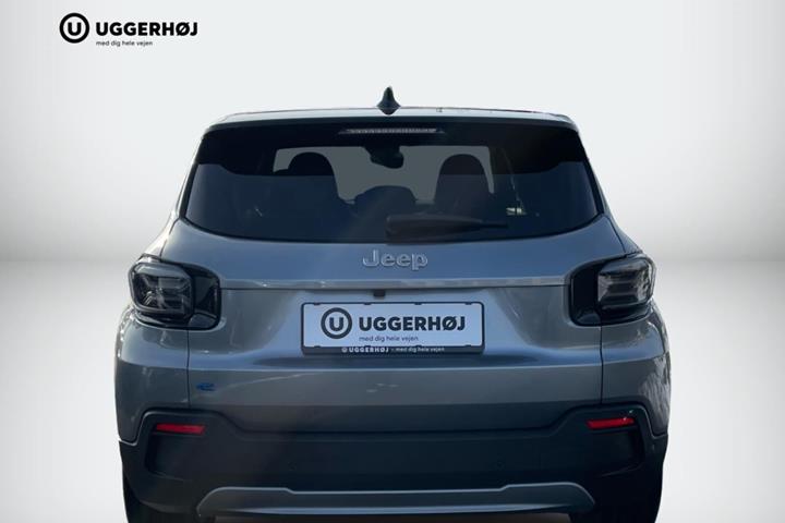 Grå Jeep Avenger fra 2025