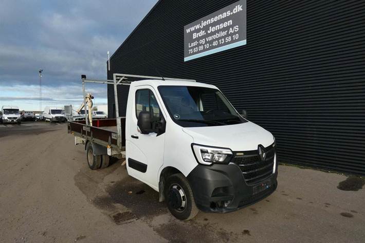 Hvid Renault Master IV T35 fra 2020