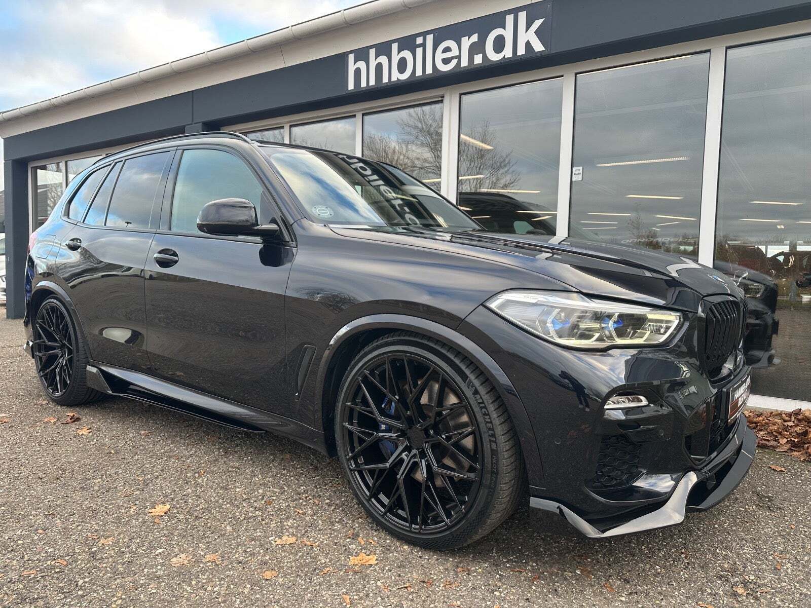 Sort BMW X5 fra 2020