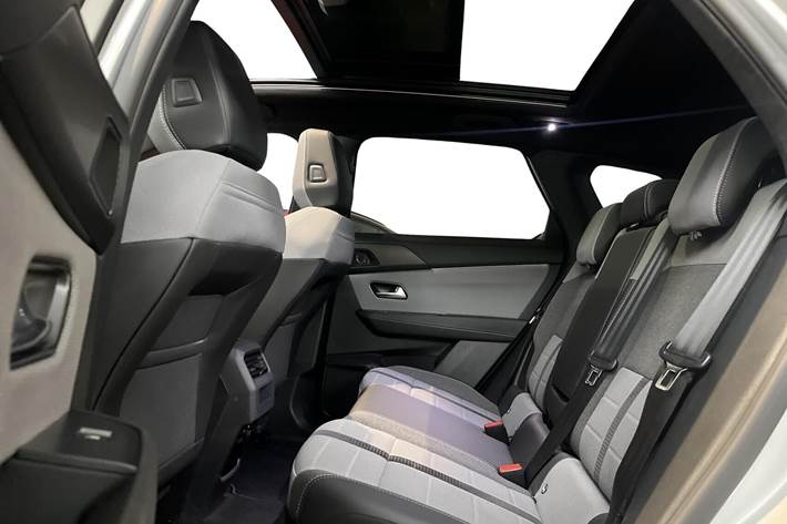 Sølv Opel Grandland fra 2024