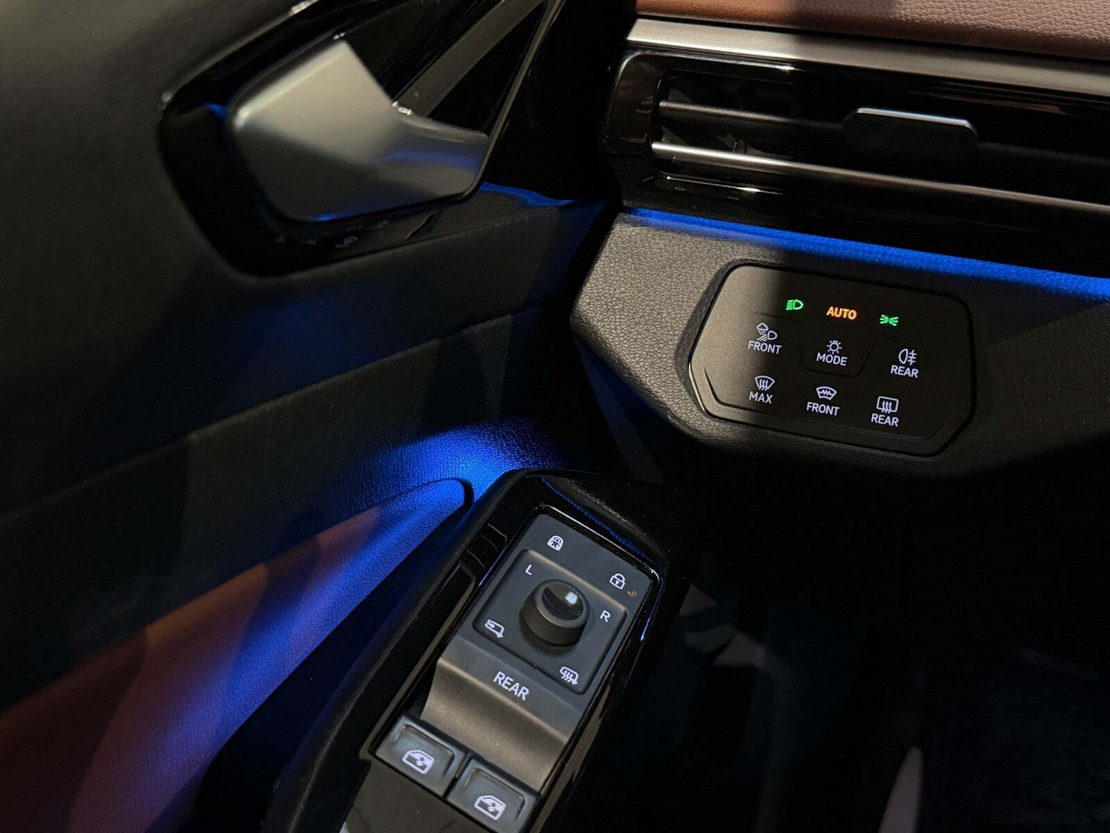 Grå VW ID.4 fra 2021