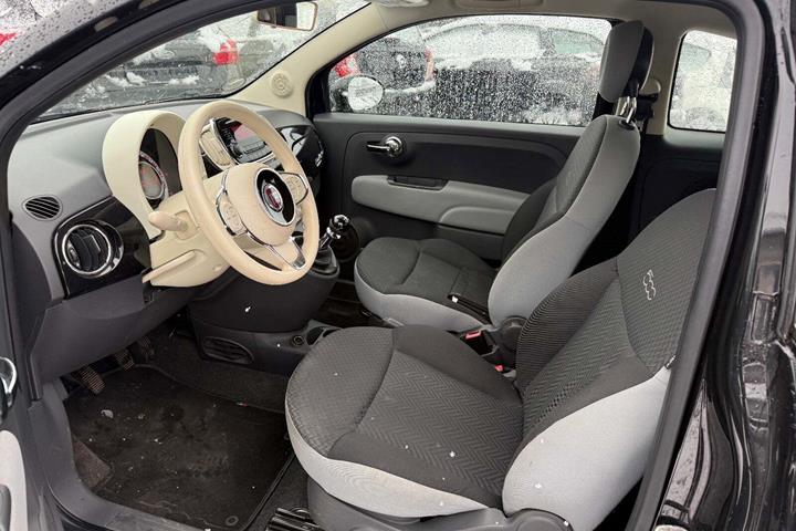 Sort Fiat 500C fra 2015