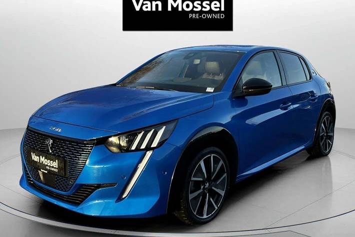 Blå Peugeot e-208 fra 2021 set udefra
