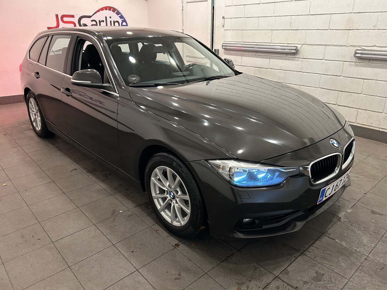BMW 320i 2,0 Touring aut.