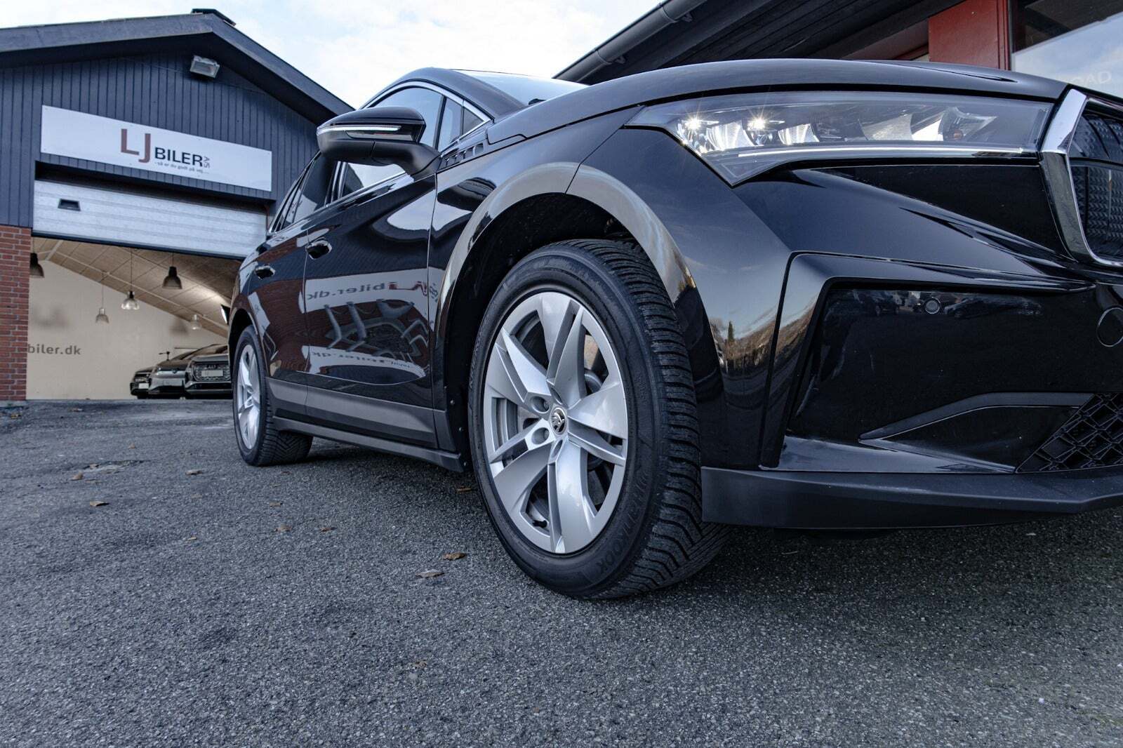 Sort Skoda Enyaq fra 2022