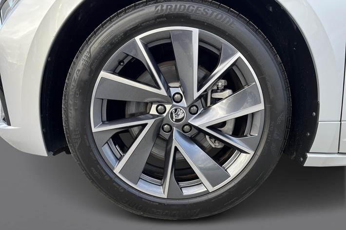 Sølv Skoda Enyaq fra 2024