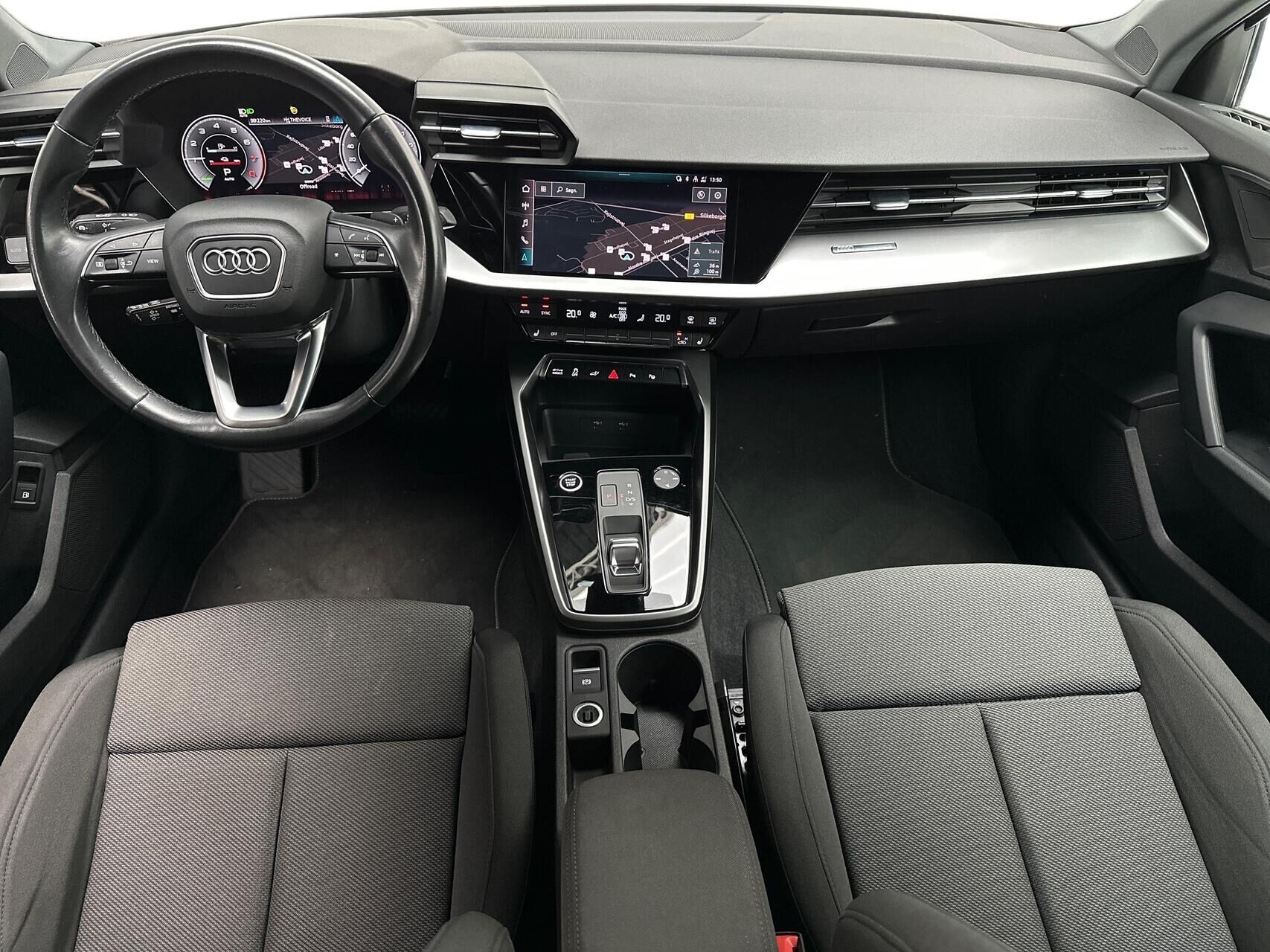 Hvid Audi A3 fra 2021
