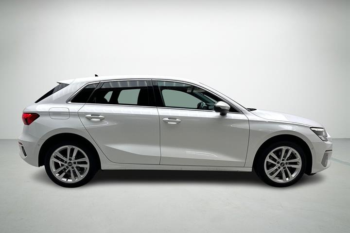 Hvid Audi A3 fra 2021