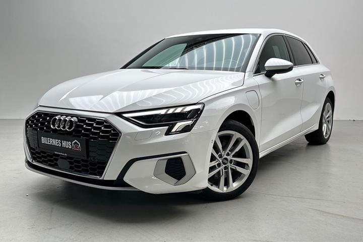 Hvid Audi A3 fra 2021