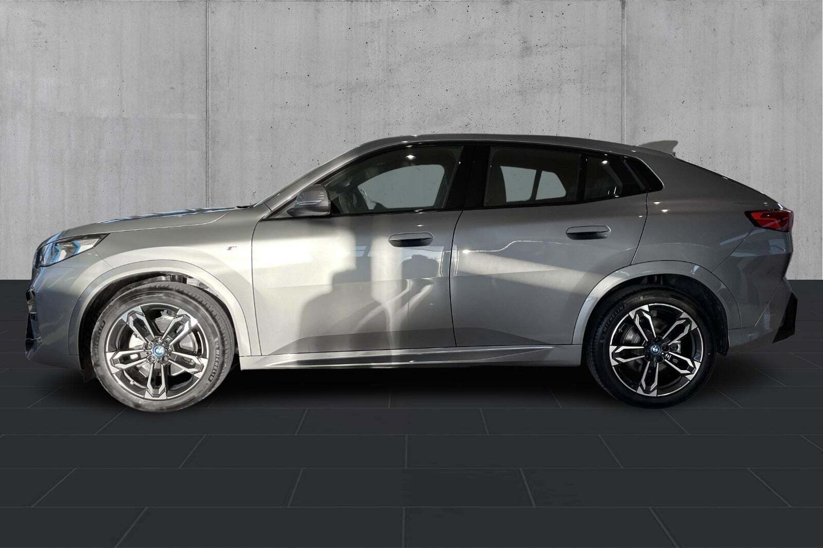 BMW iX2 eDrive20 M-Sport