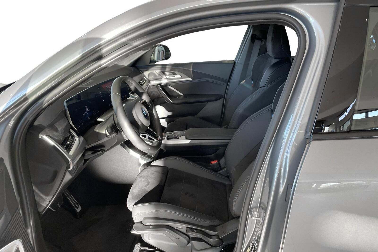 BMW iX2 eDrive20 M-Sport