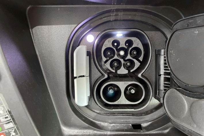 Grå BMW iX2 fra 2025