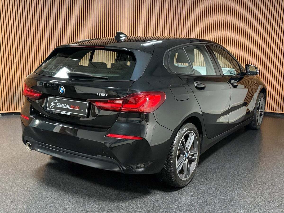 BMW 118i 1,5 Sport Line aut.