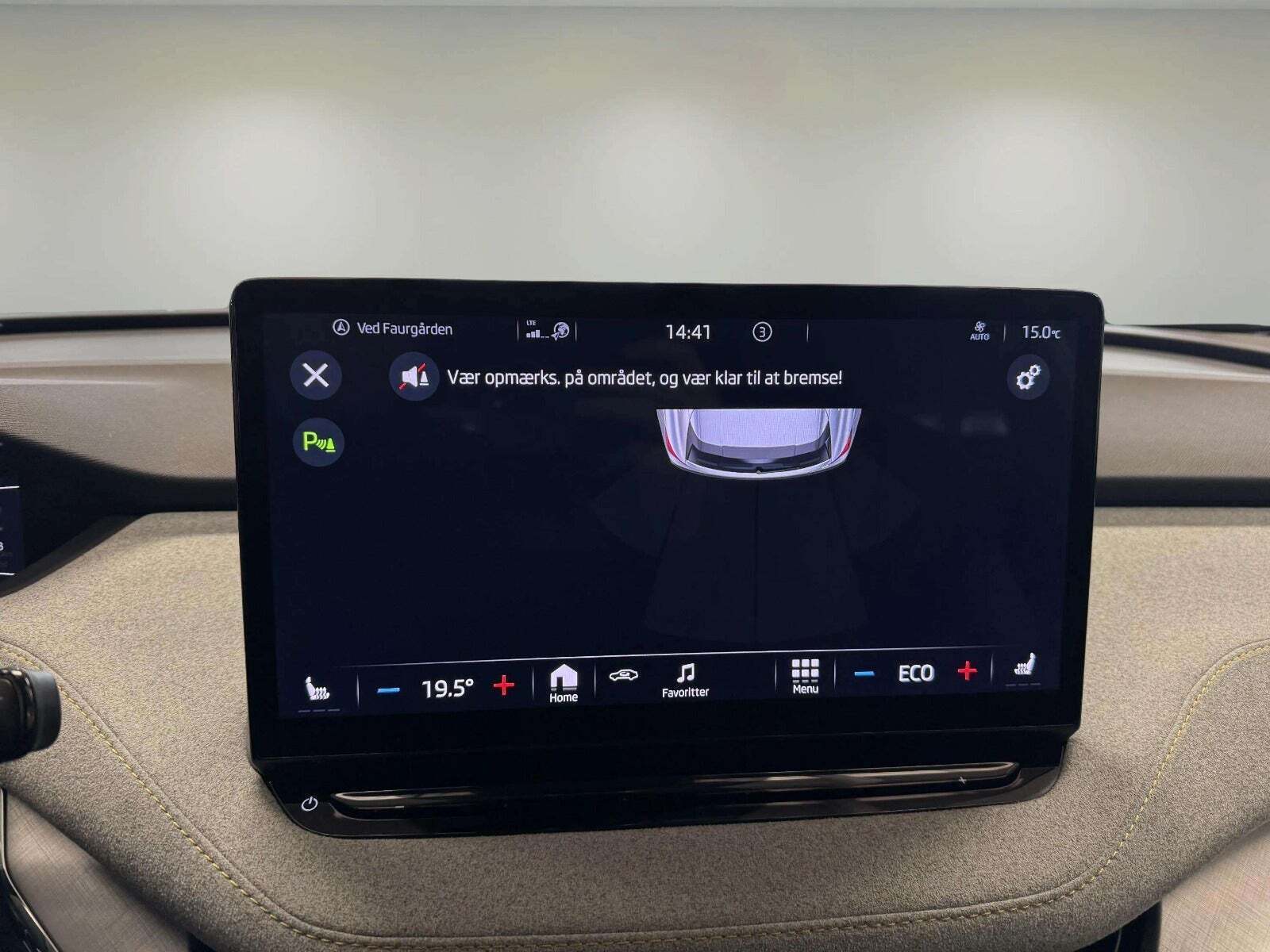 Blå Skoda Enyaq fra 2021