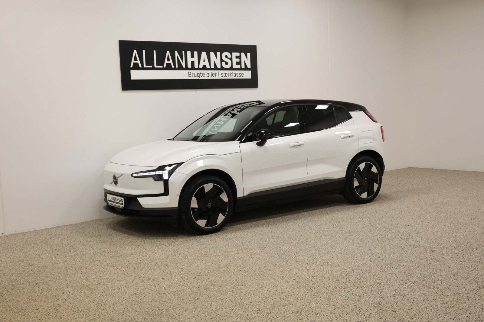 Volvo EX30 Extended Range Ultra