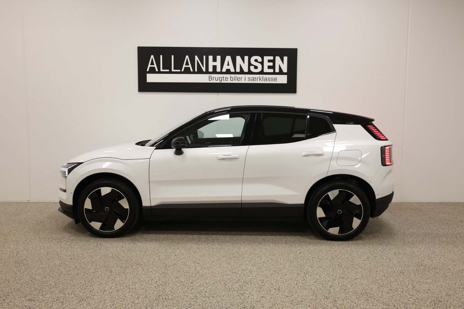 Volvo EX30 Extended Range Ultra