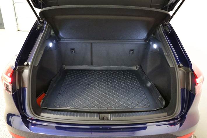 Blå Audi Q4 e-tron fra 2022