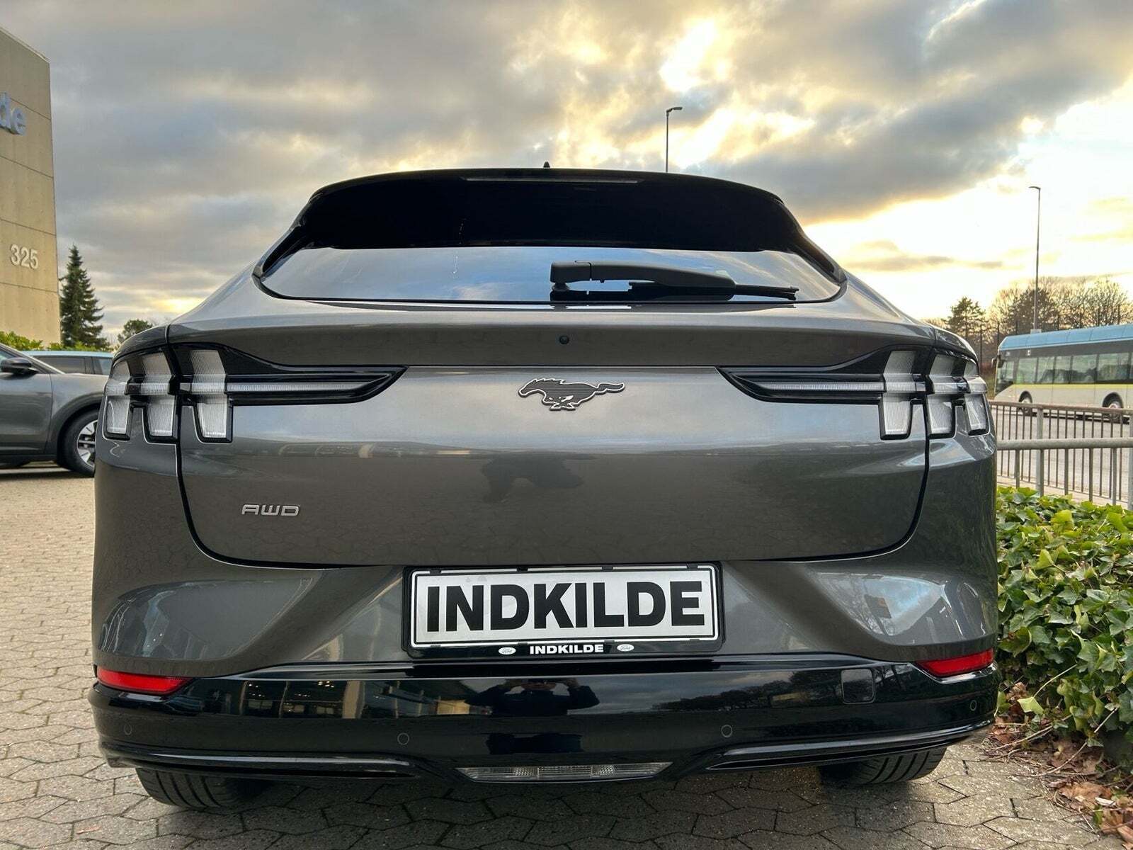 Ford Mustang Mach-E 75 Premium Standard Range AWD