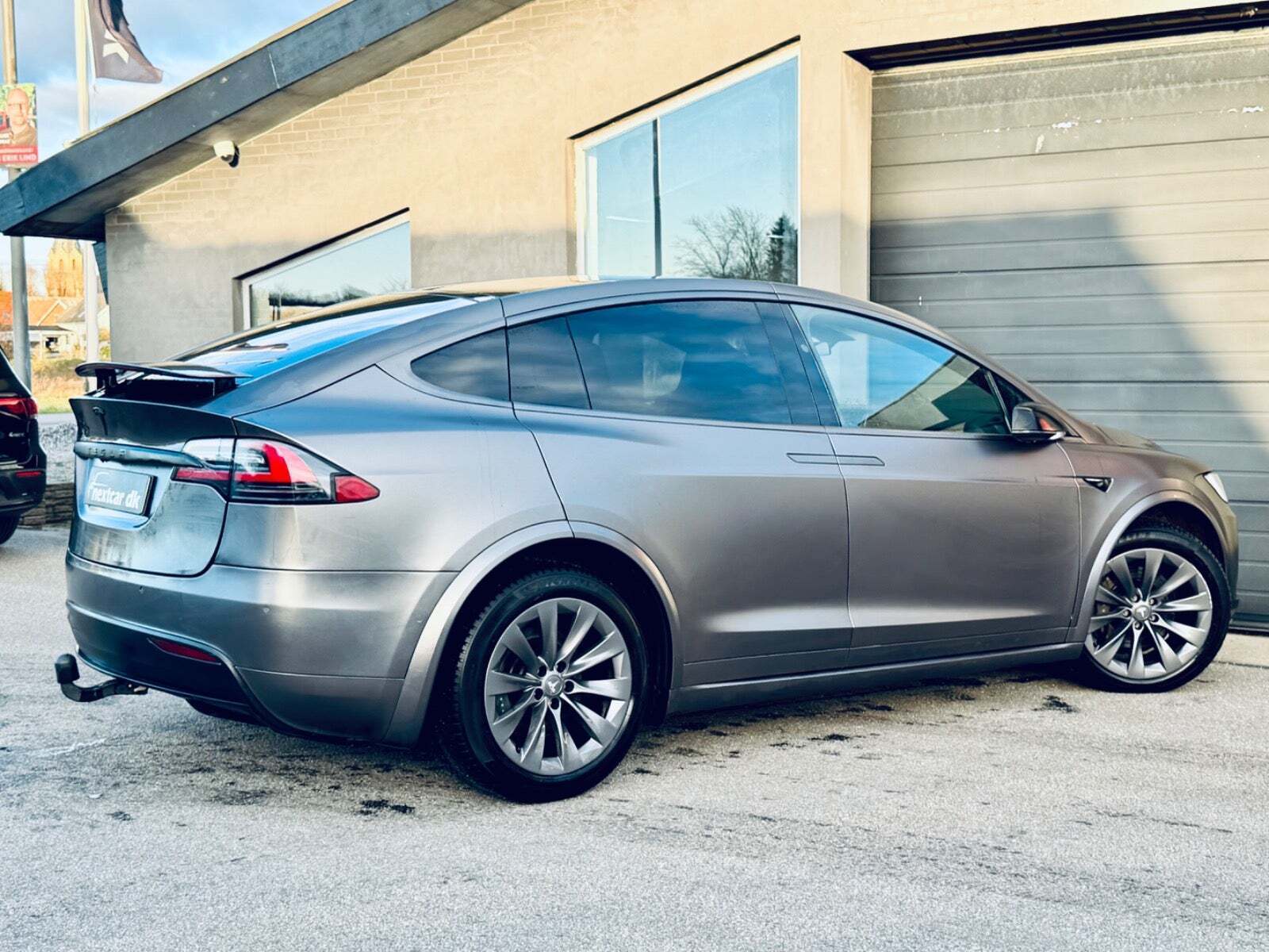 Tesla Model X 100D