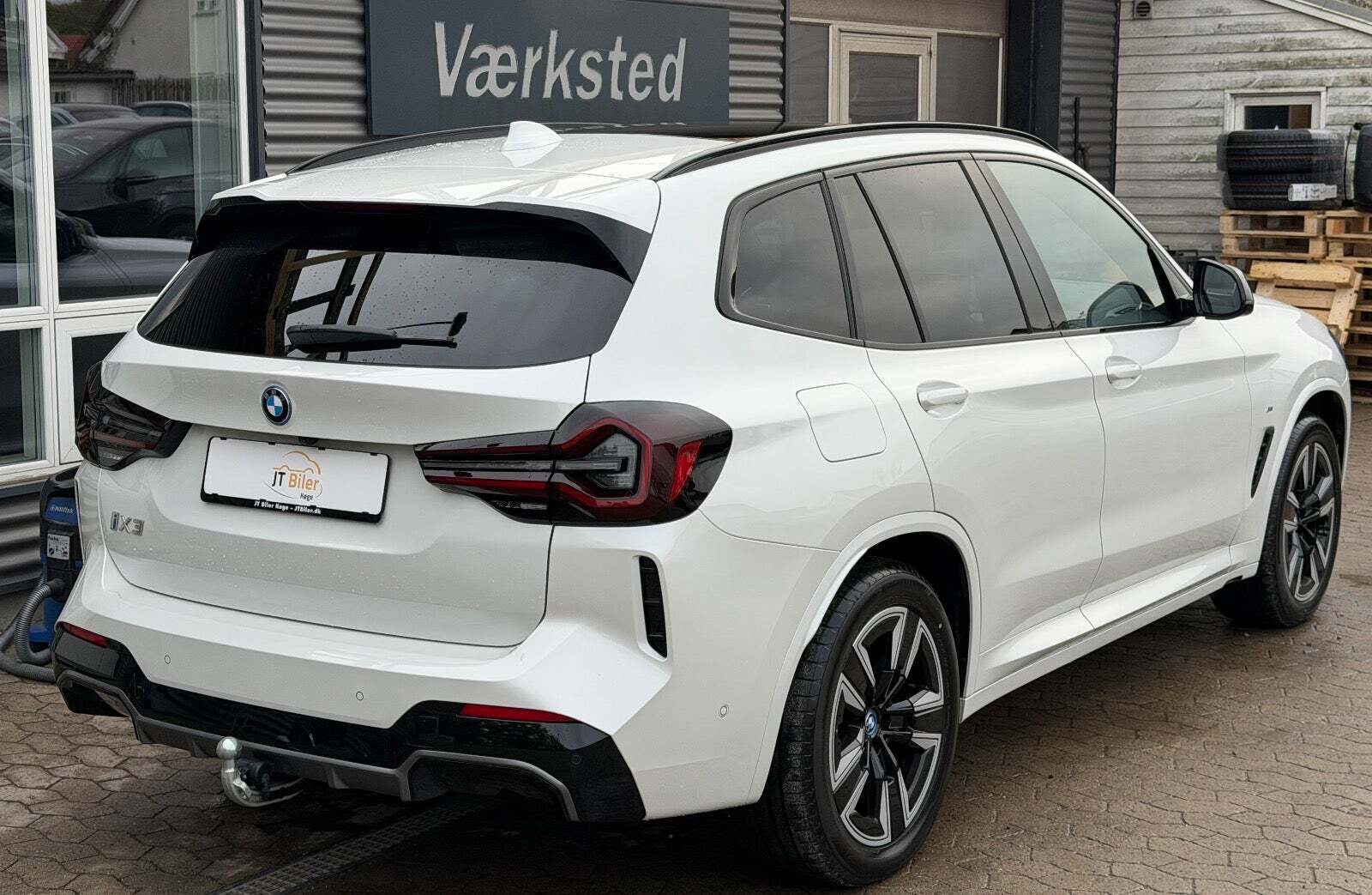 BMW iX3 Charged M-Sport