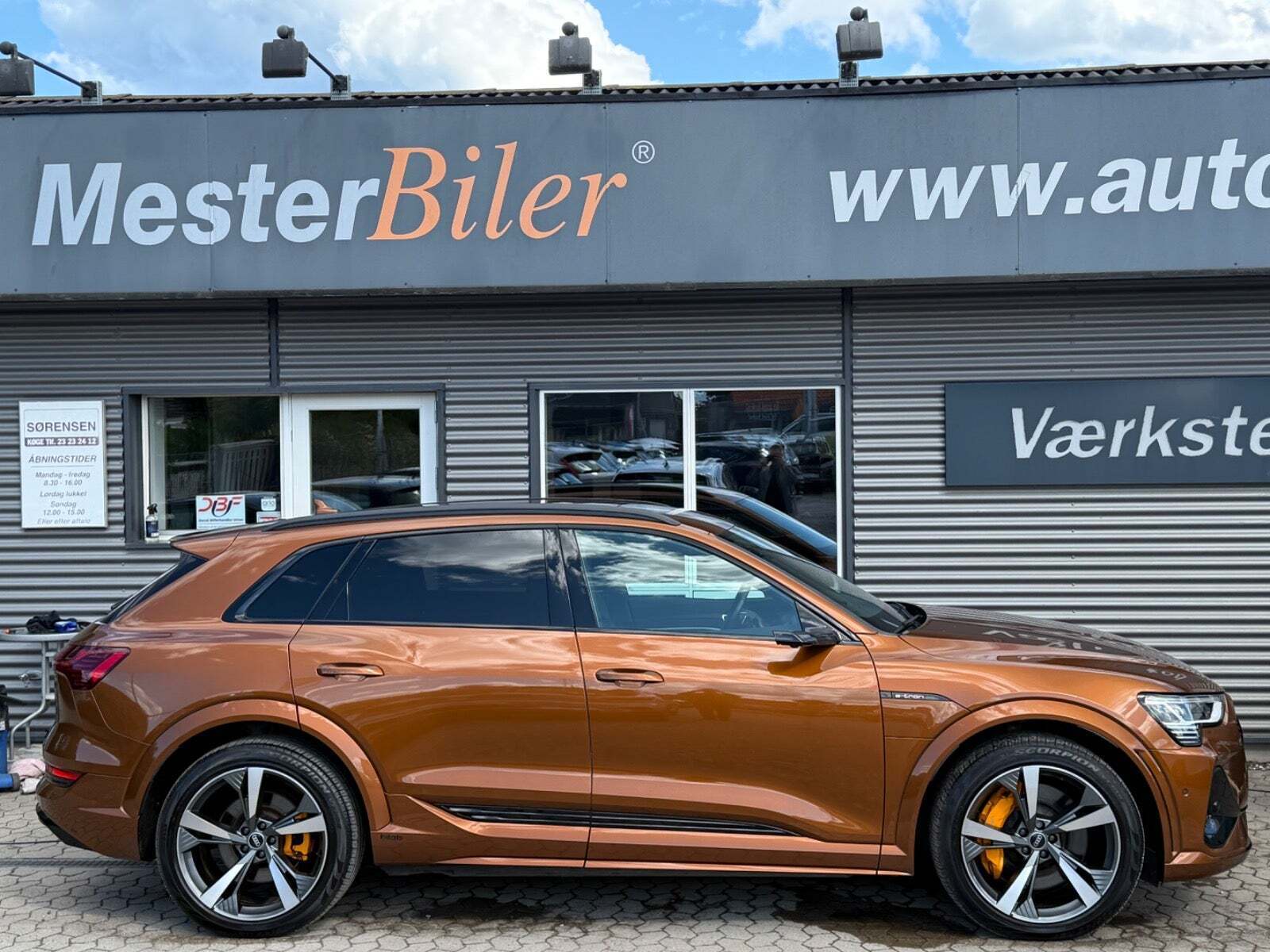 Audi e-tron S quattro