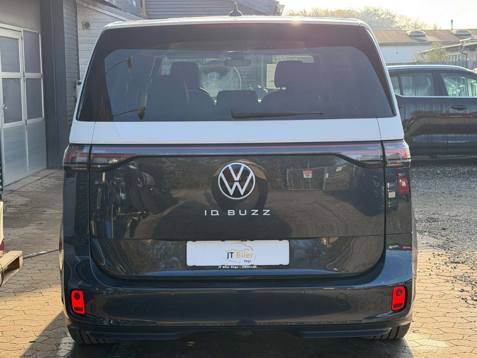 VW ID.Buzz 77 Pro SWB