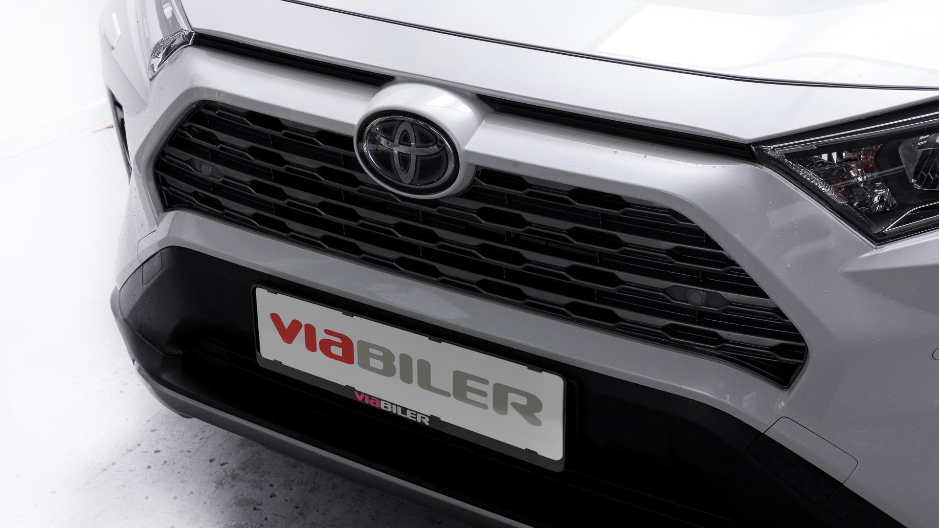 Toyota RAV4 2,5 Hybrid H3 218HK 5d 6g Aut.