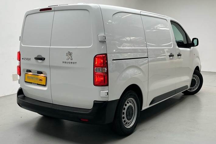 Hvid Peugeot e-Expert fra 2021