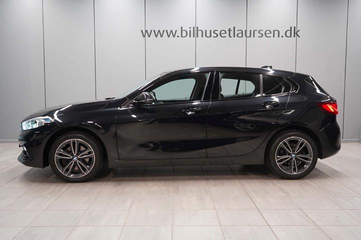 Sort BMW 118i fra 2022