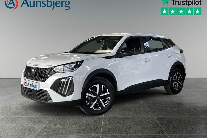 Hvid Peugeot e-2008 fra 2025