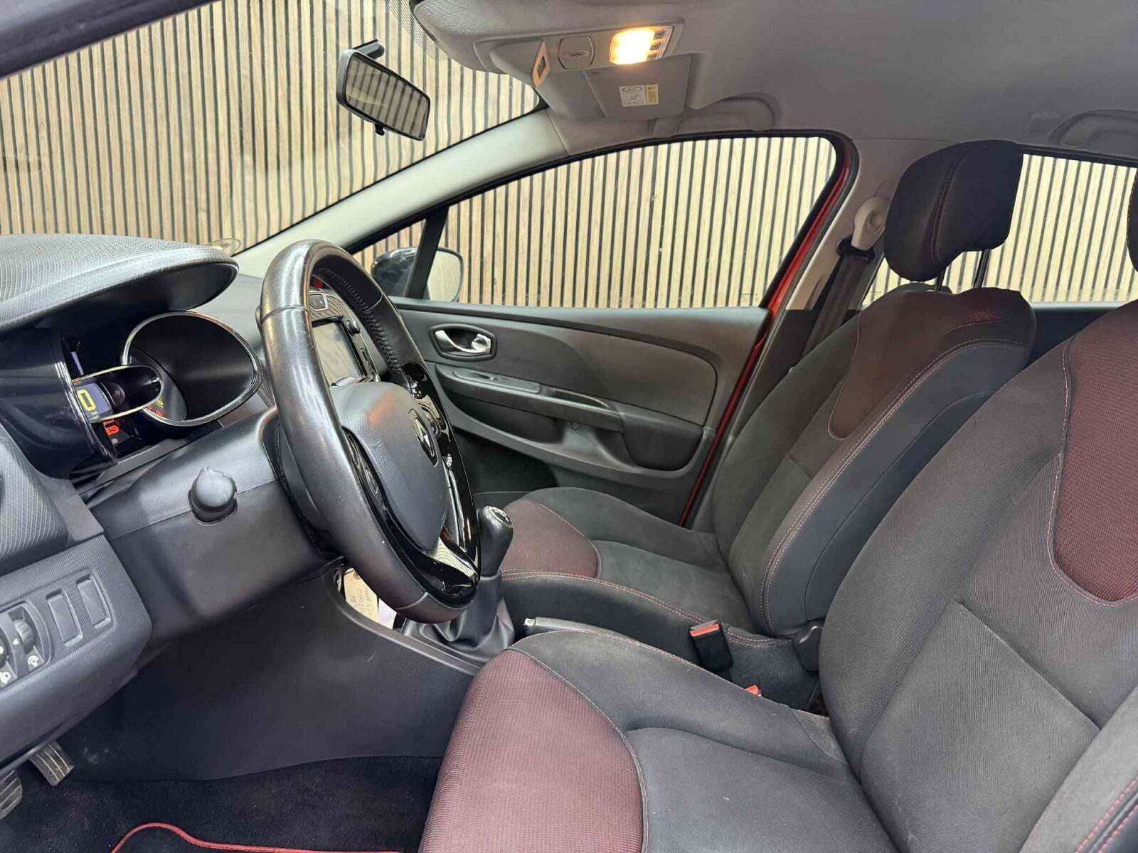 Renault Clio IV 1,5 dCi 75 Expression Sport Tourer