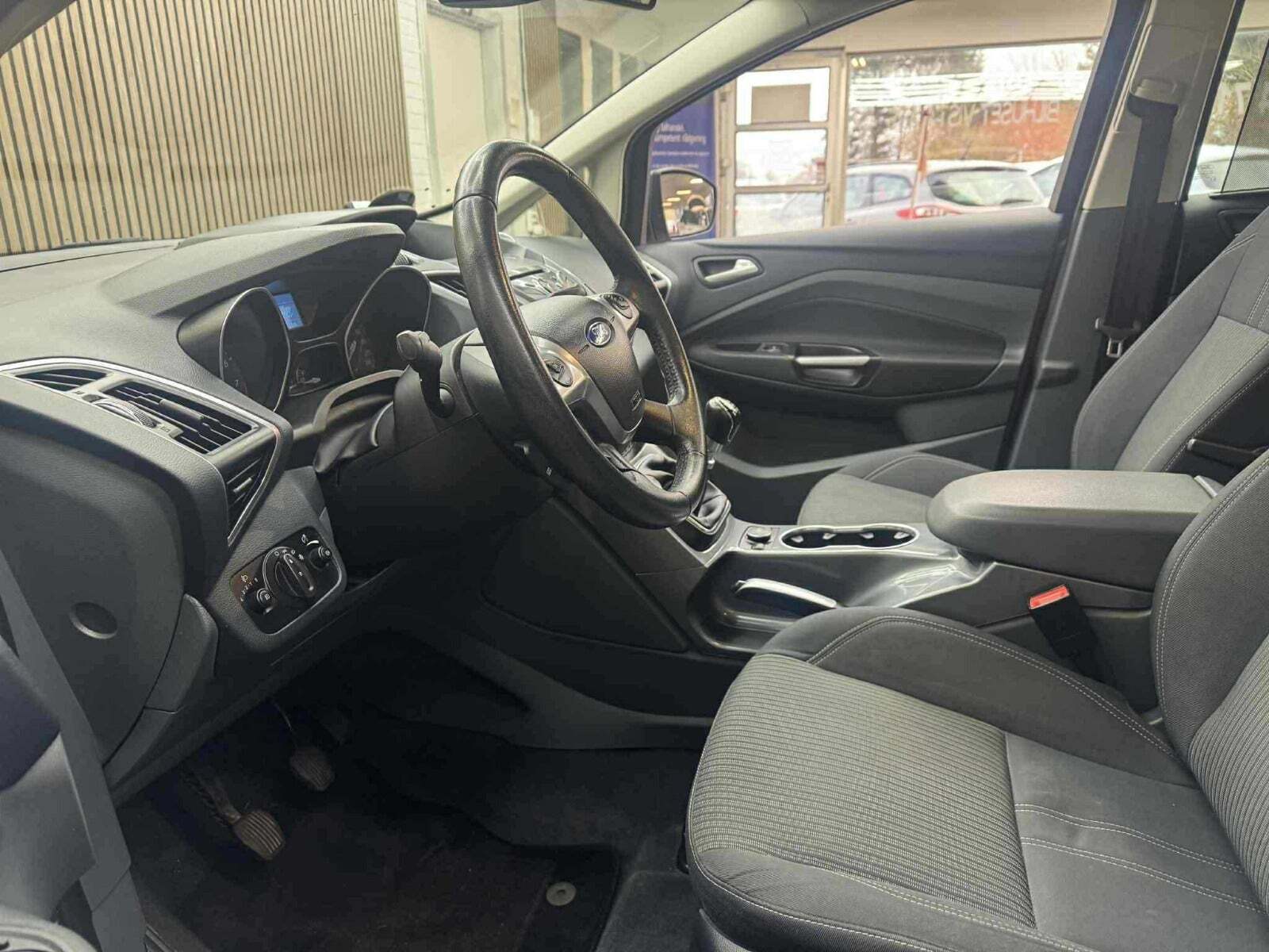 Ford C-MAX 1,0 SCTi 100 Titanium