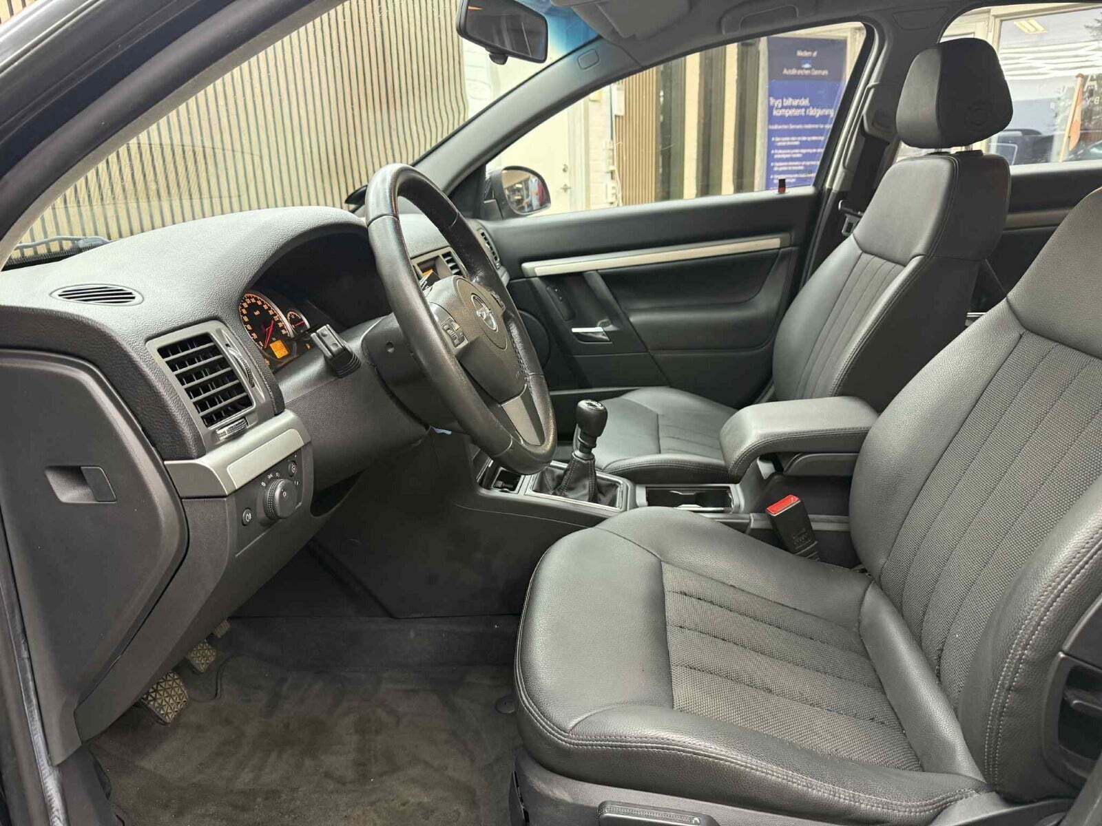 Opel Vectra 1,8 16V 140 Limited