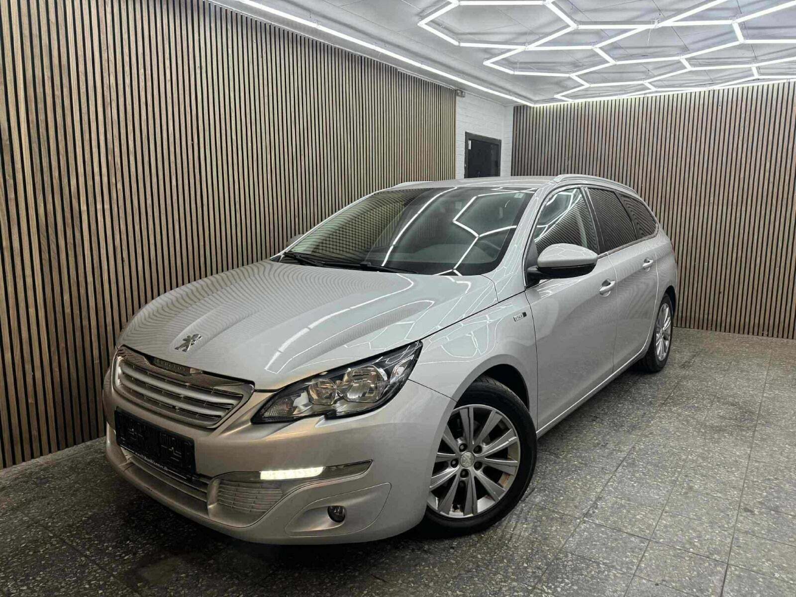 Peugeot 308 1,6 BlueHDi 120 Allure Sky SW EAT6