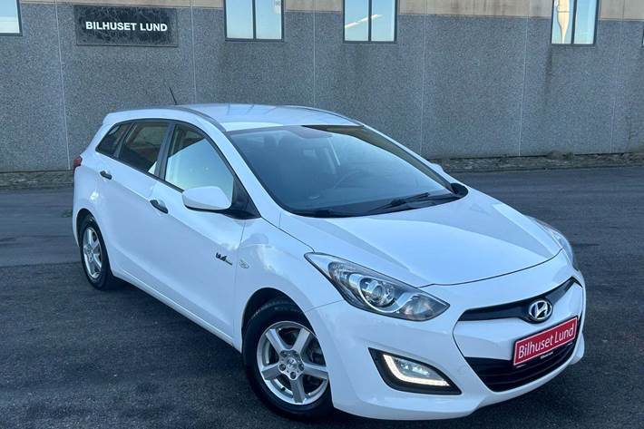 Hvid Hyundai i30 fra 2014