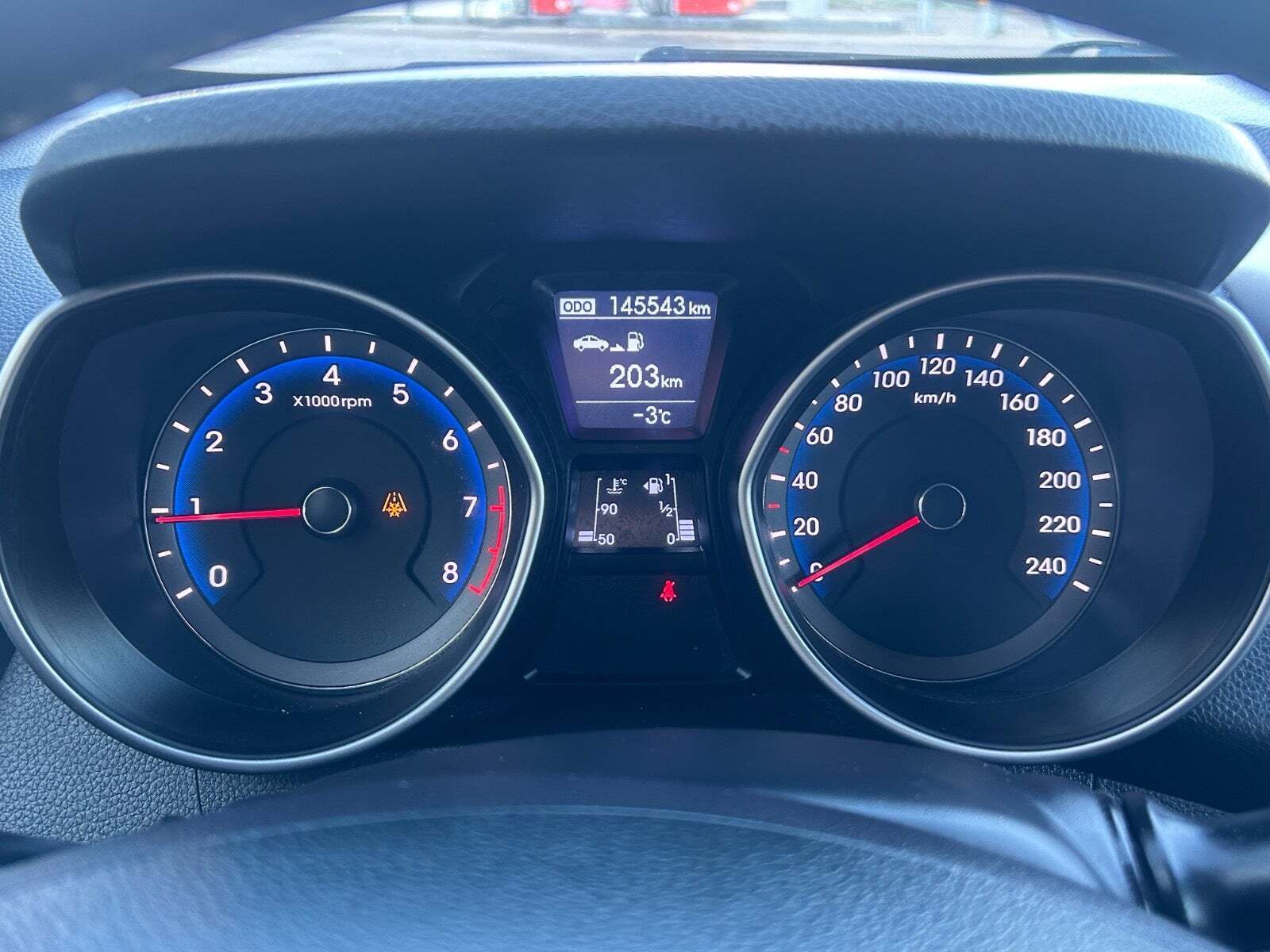 Hvid Hyundai i30 fra 2014