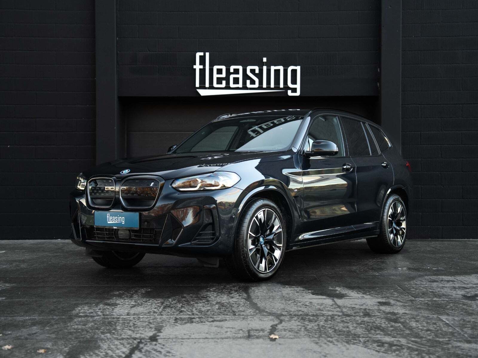 BMW iX3 Charged Plus M-Sport