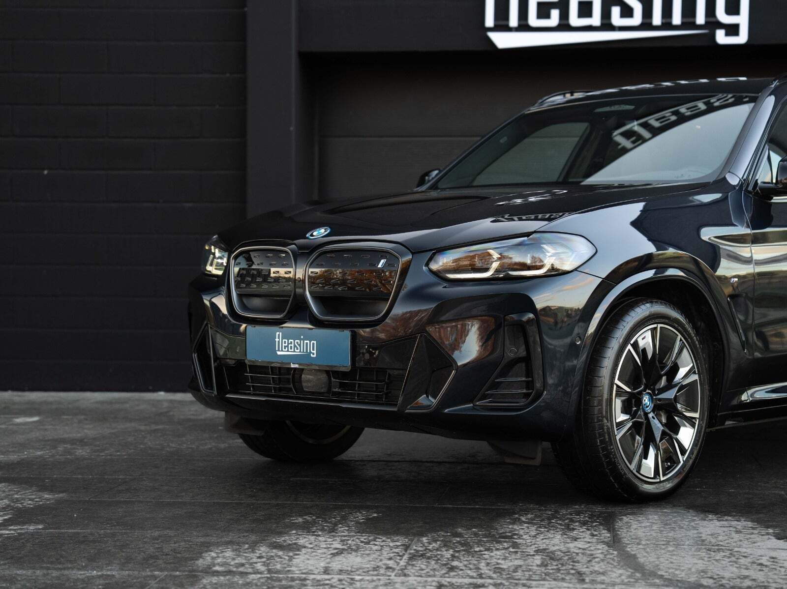 BMW iX3 Charged Plus M-Sport