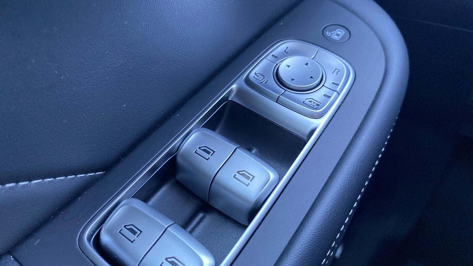 Hvid MG Marvel R fra 2023