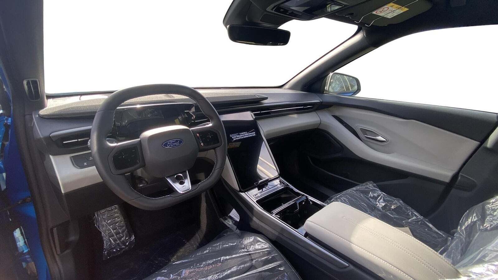 Ford Capri 82 Select Extended Range