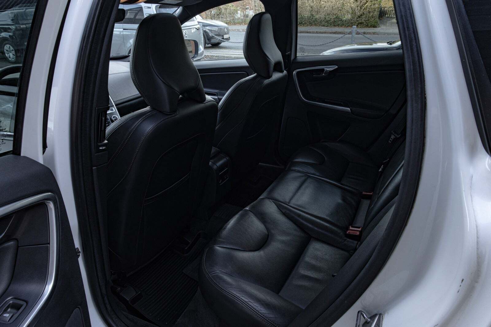 Volvo XC60 2,4 D5 220 Summum aut. AWD