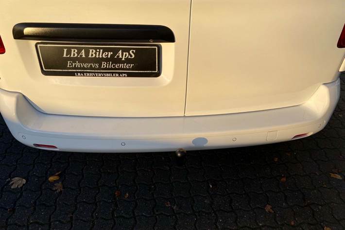 Hvid Peugeot Expert fra 2021