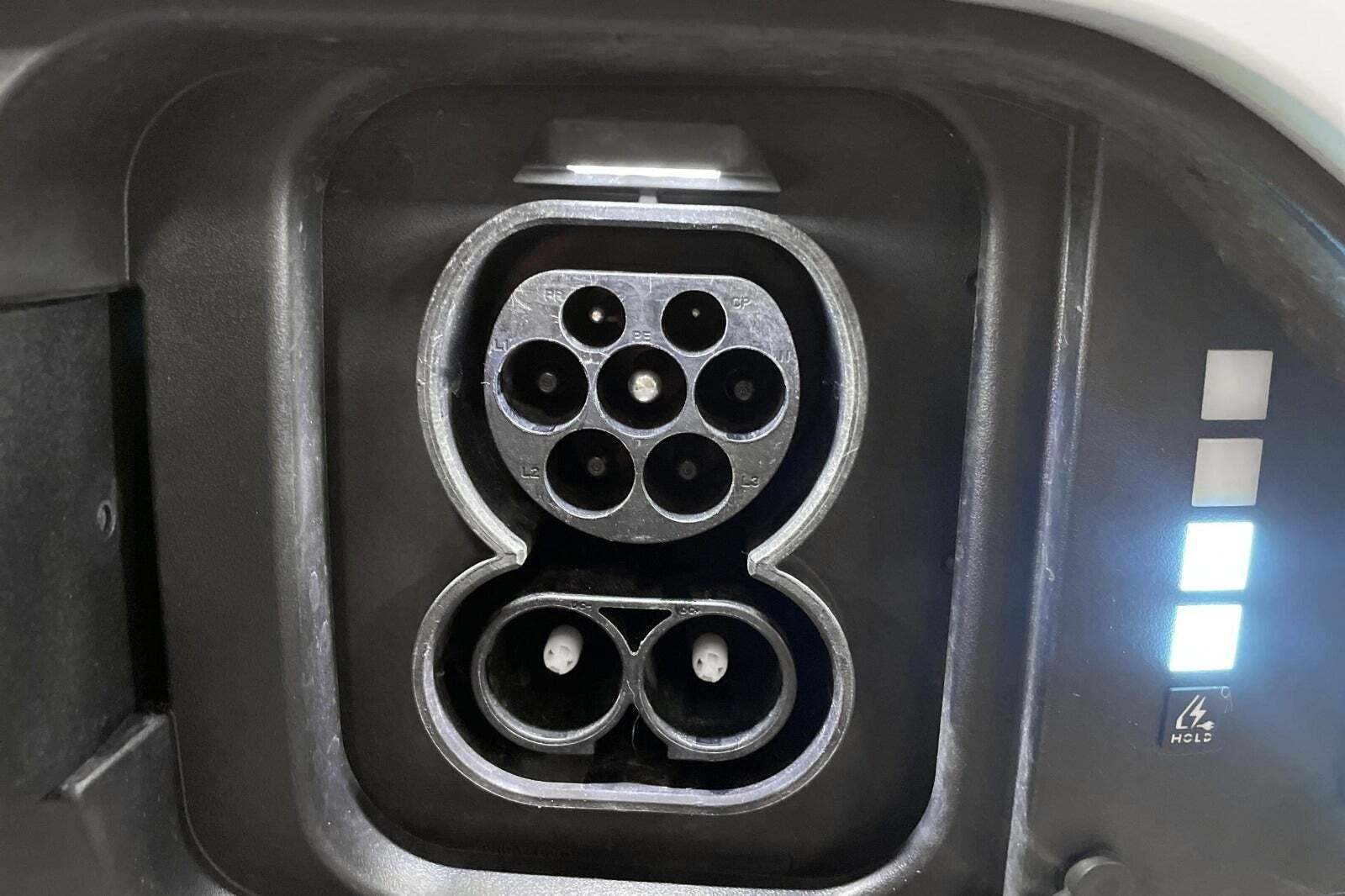 Hvid Hyundai Kona fra 2024